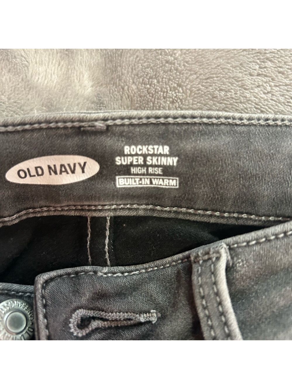 Old Navy Women's built in warm Skinny Jeans in Gray - Picture 3 of 4